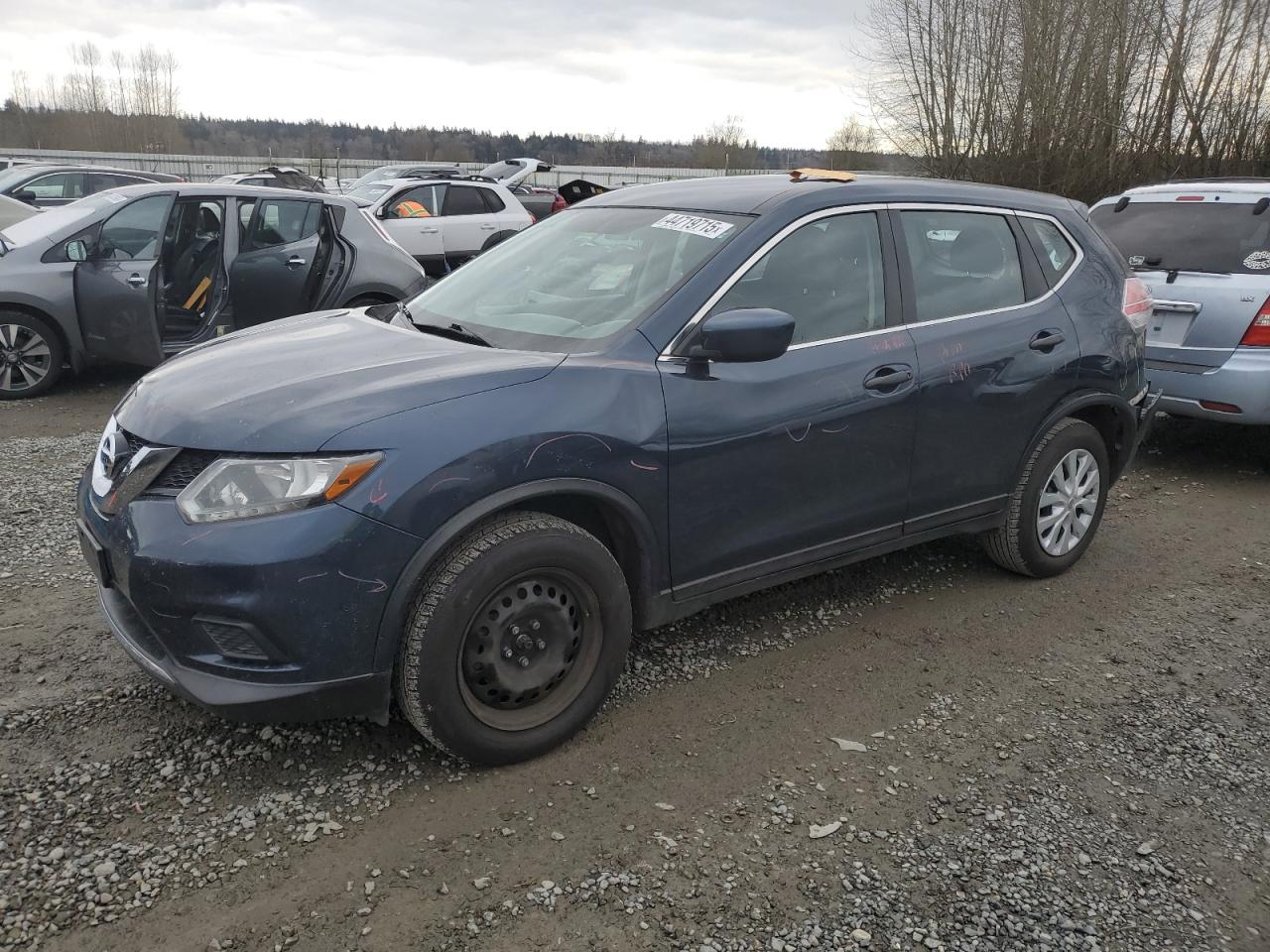 2016 Nissan Rogue - Image 1