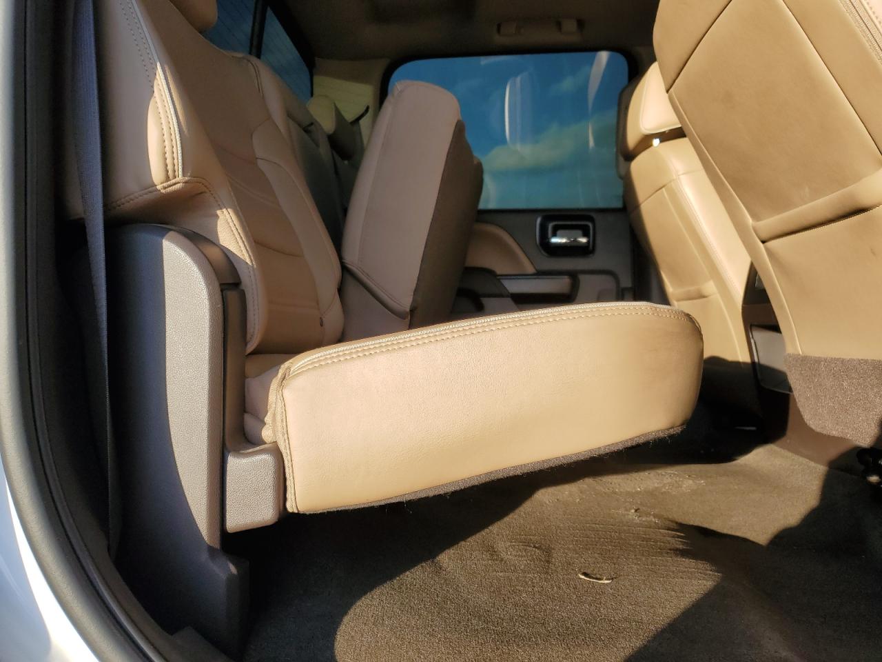 2017 GMC Sierra - Image 11
