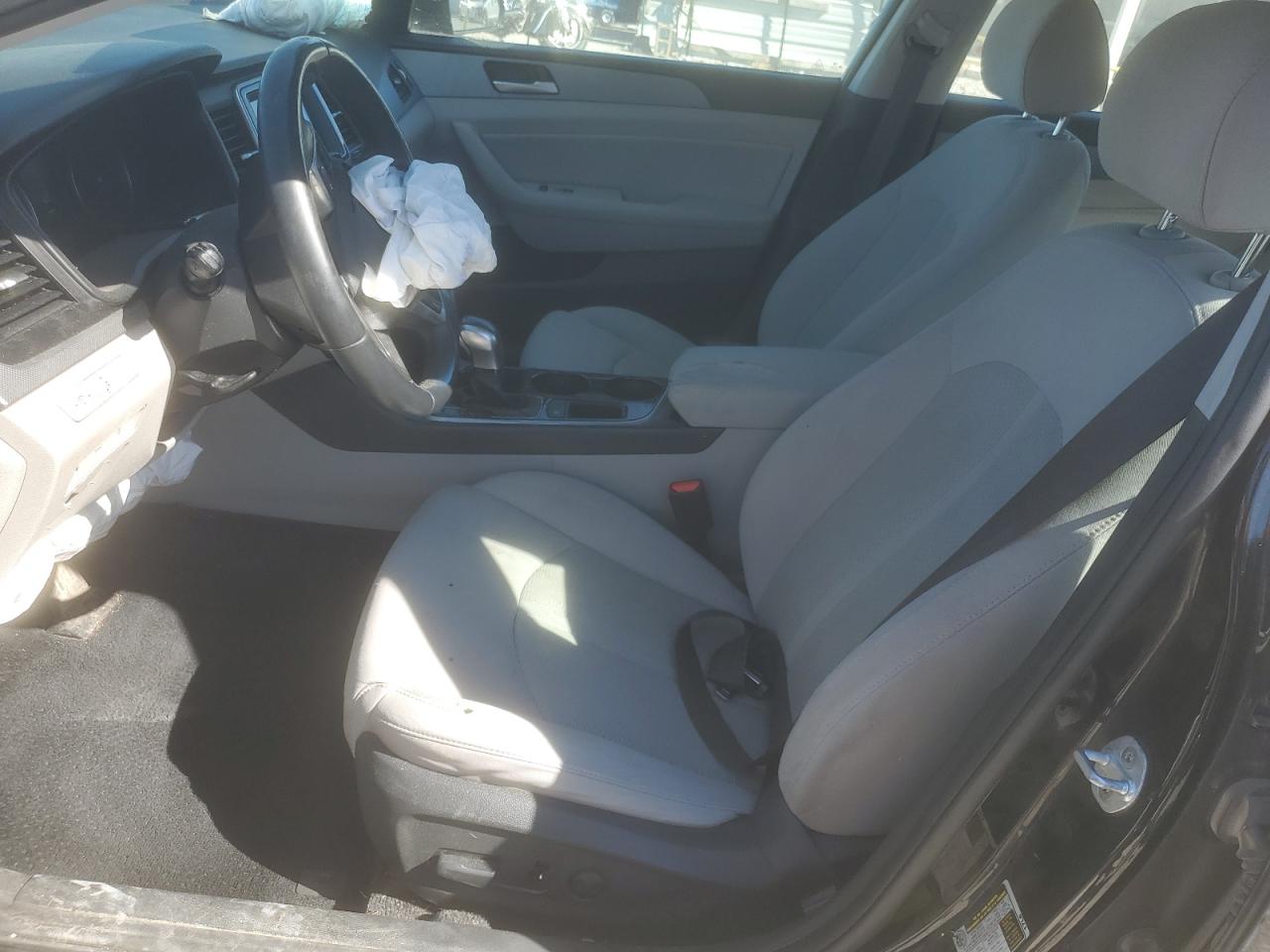 2018 Hyundai Sonata - Image 7