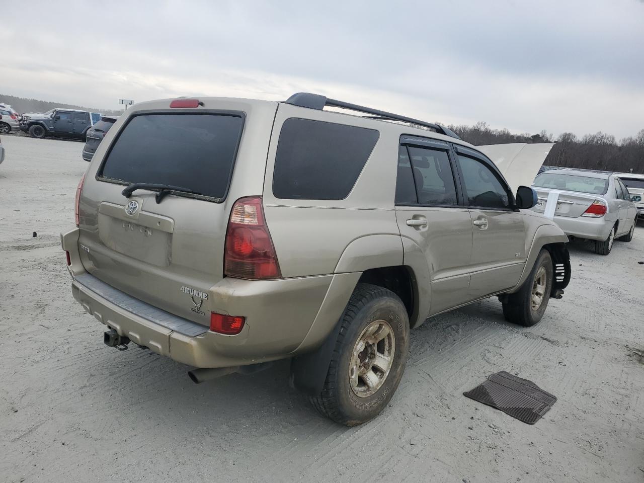 2004 Toyota 4Runner - Image 3