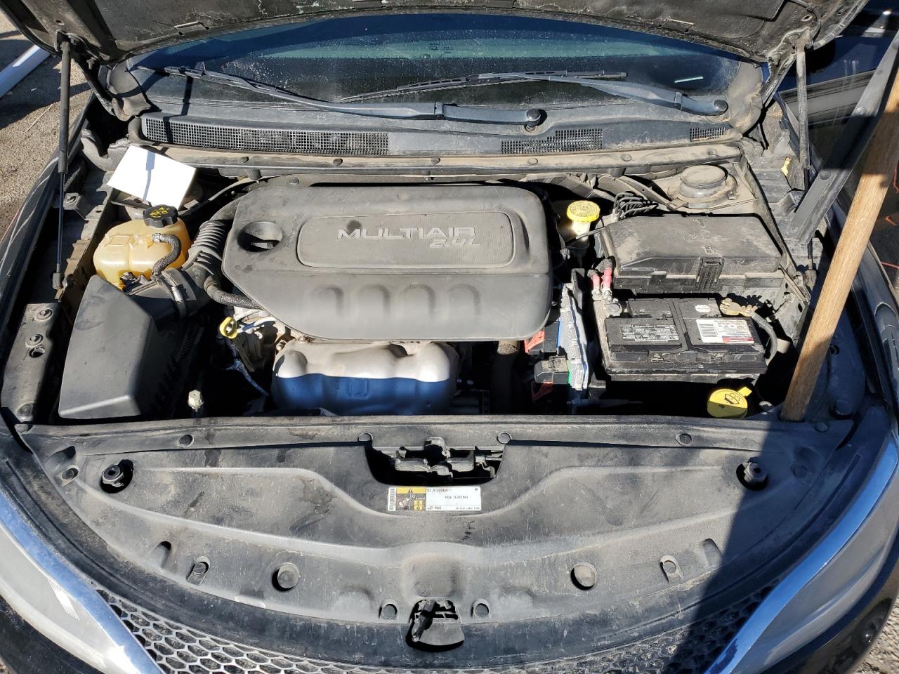 2015 Chrysler 200 - Image 12