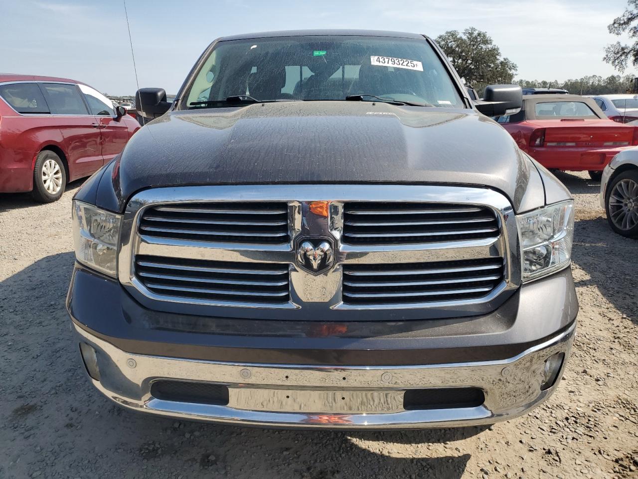 2014 RAM 1500 - Image 5