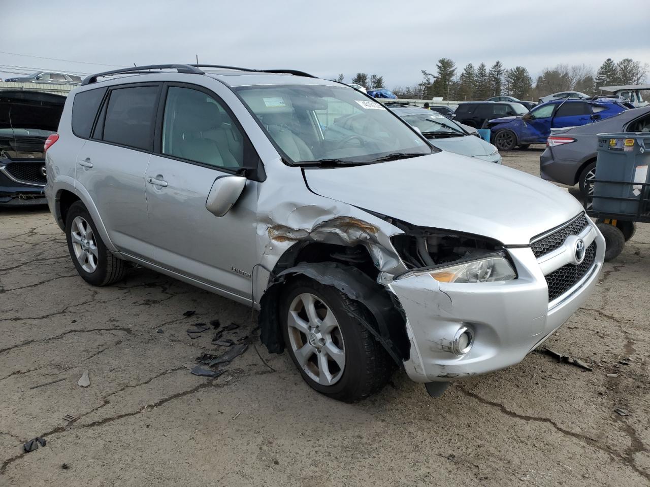 2012 Toyota RAV 4 - Image 4
