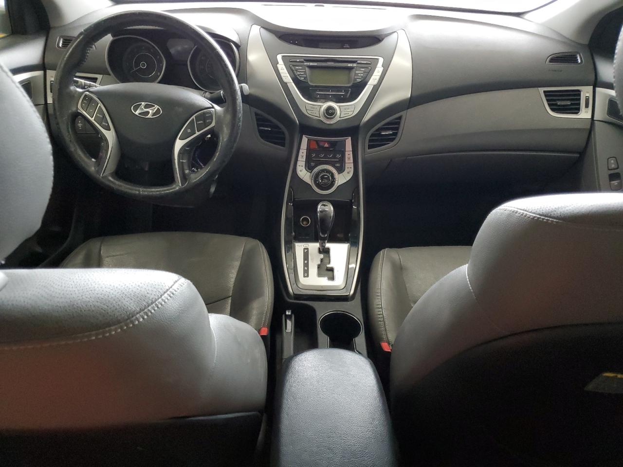 2012 Hyundai Elantra - Image 8