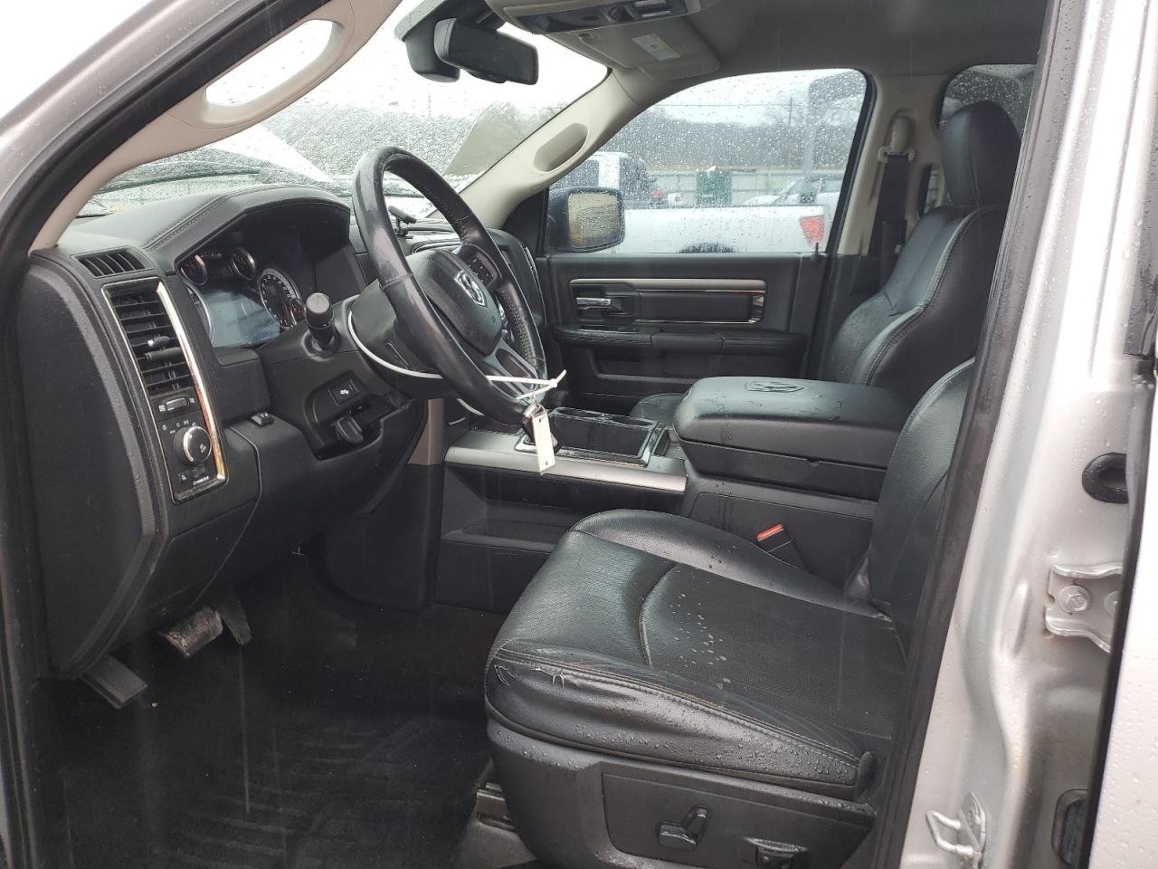 2014 RAM 1500 - Image 7