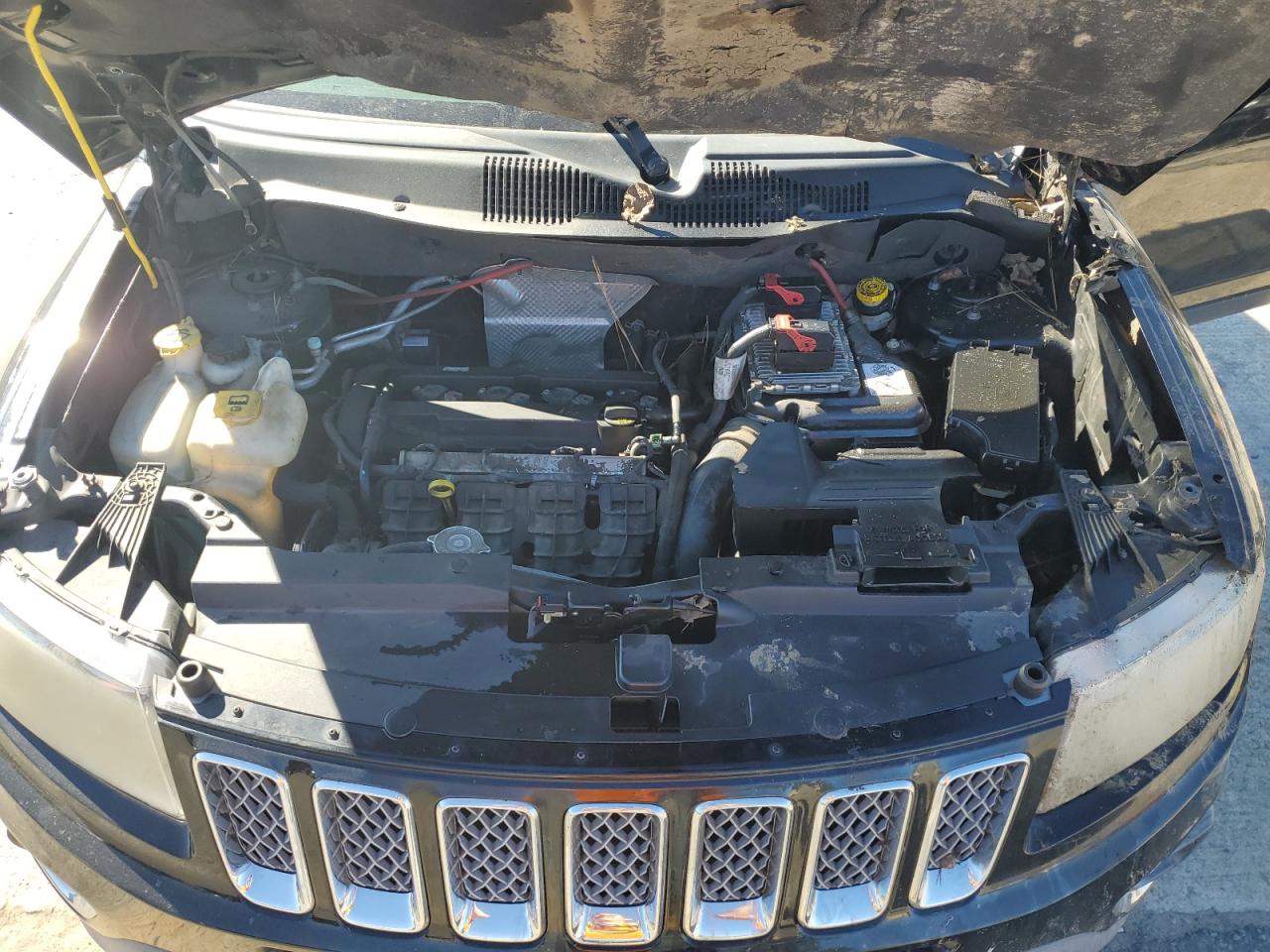 2015 Jeep Compass - Image 11