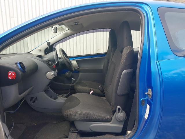 2010 TOYOTA AYGO BLUE