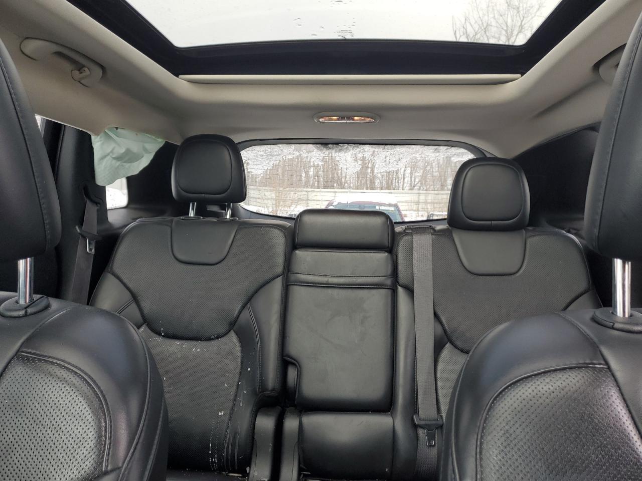 2017 Jeep Cherokee - Image 10