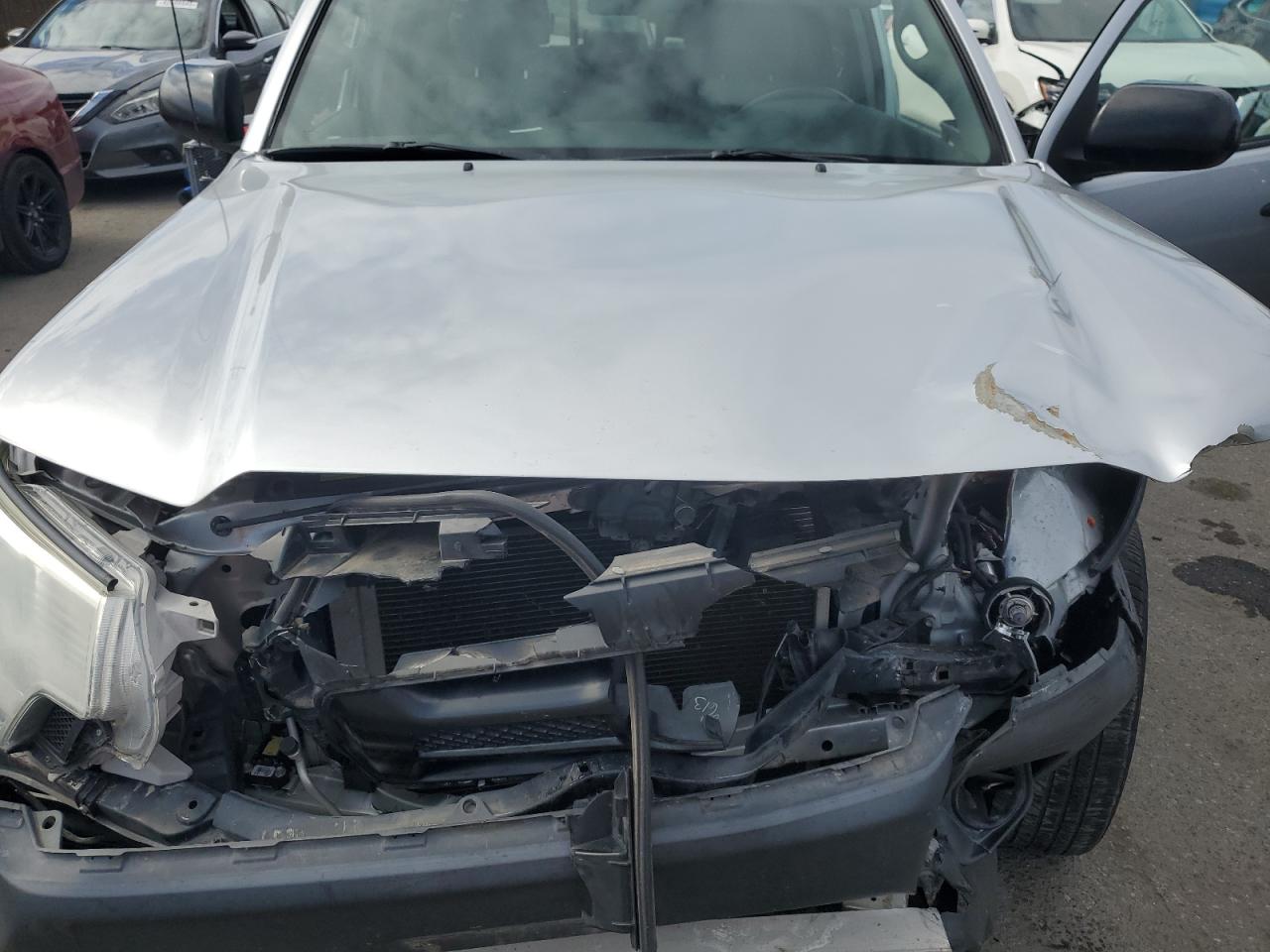 2013 Toyota Tacoma - Image 11