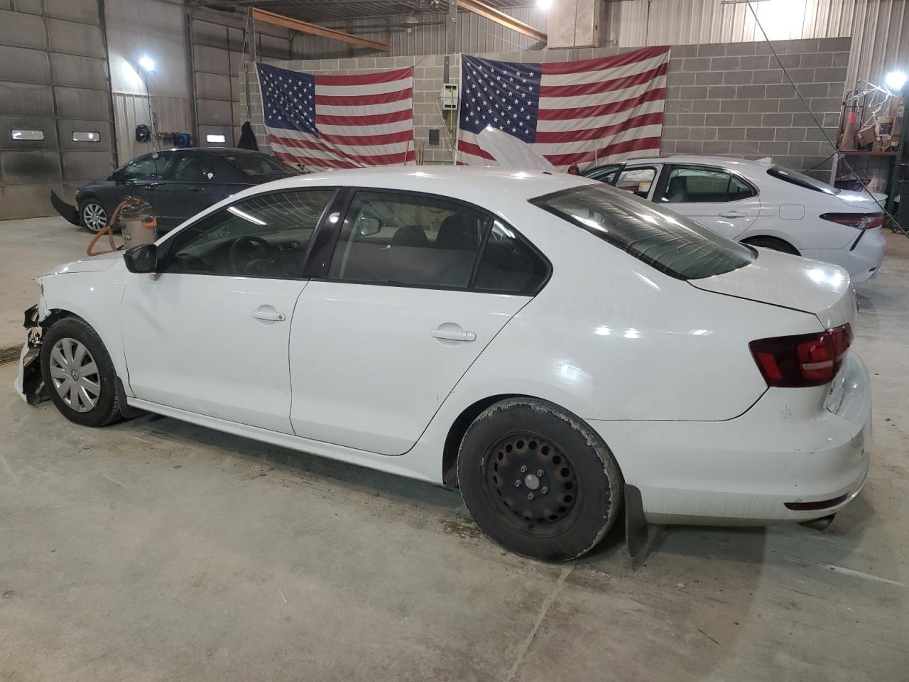 2016 Volkswagen Jetta - Image 2