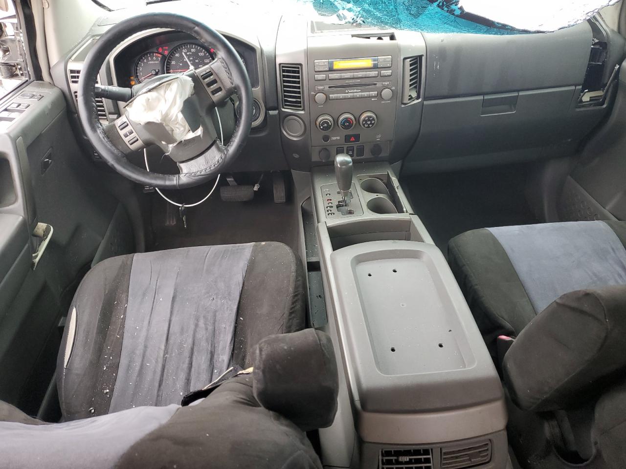 2006 Nissan Titan - Image 8