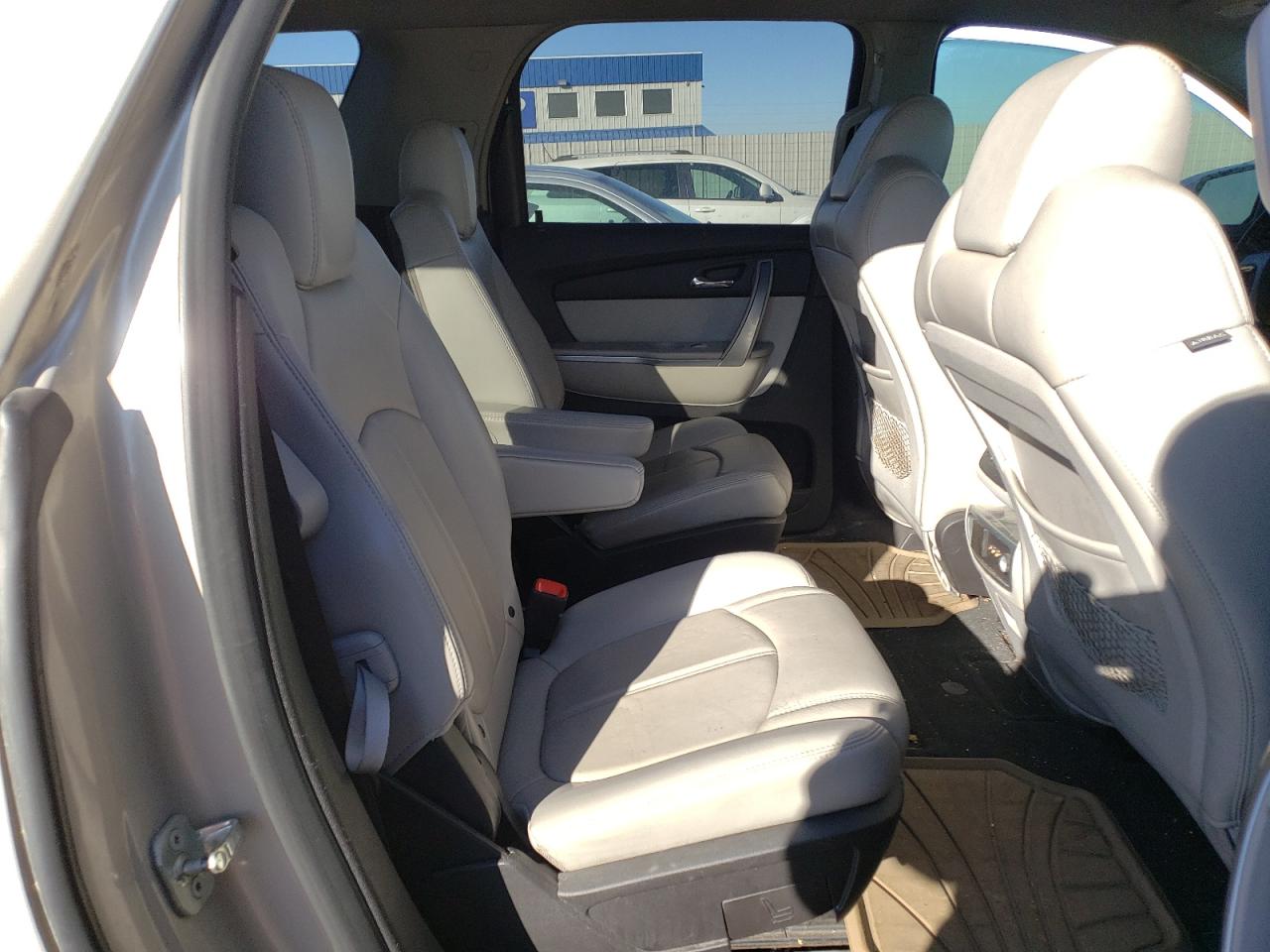2007 GMC Acadia - Image 11