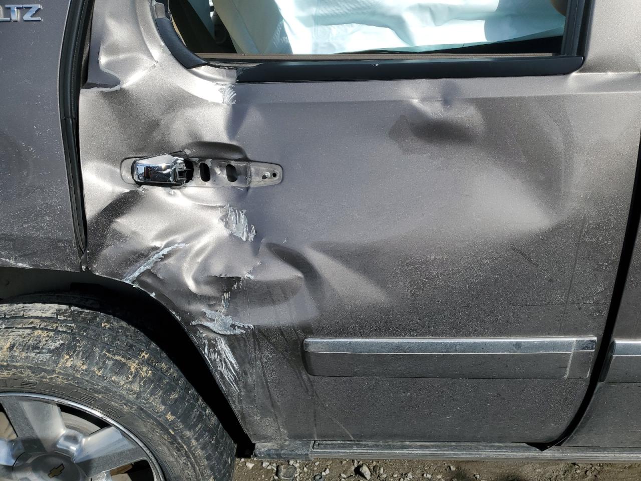 2014 Chevrolet Tahoe - Image 12