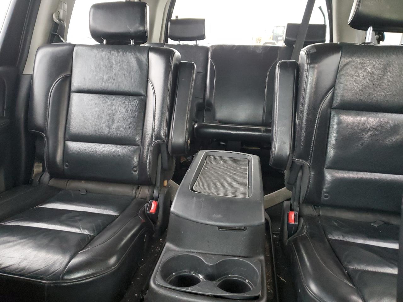 2009 Nissan Armada - Image 10