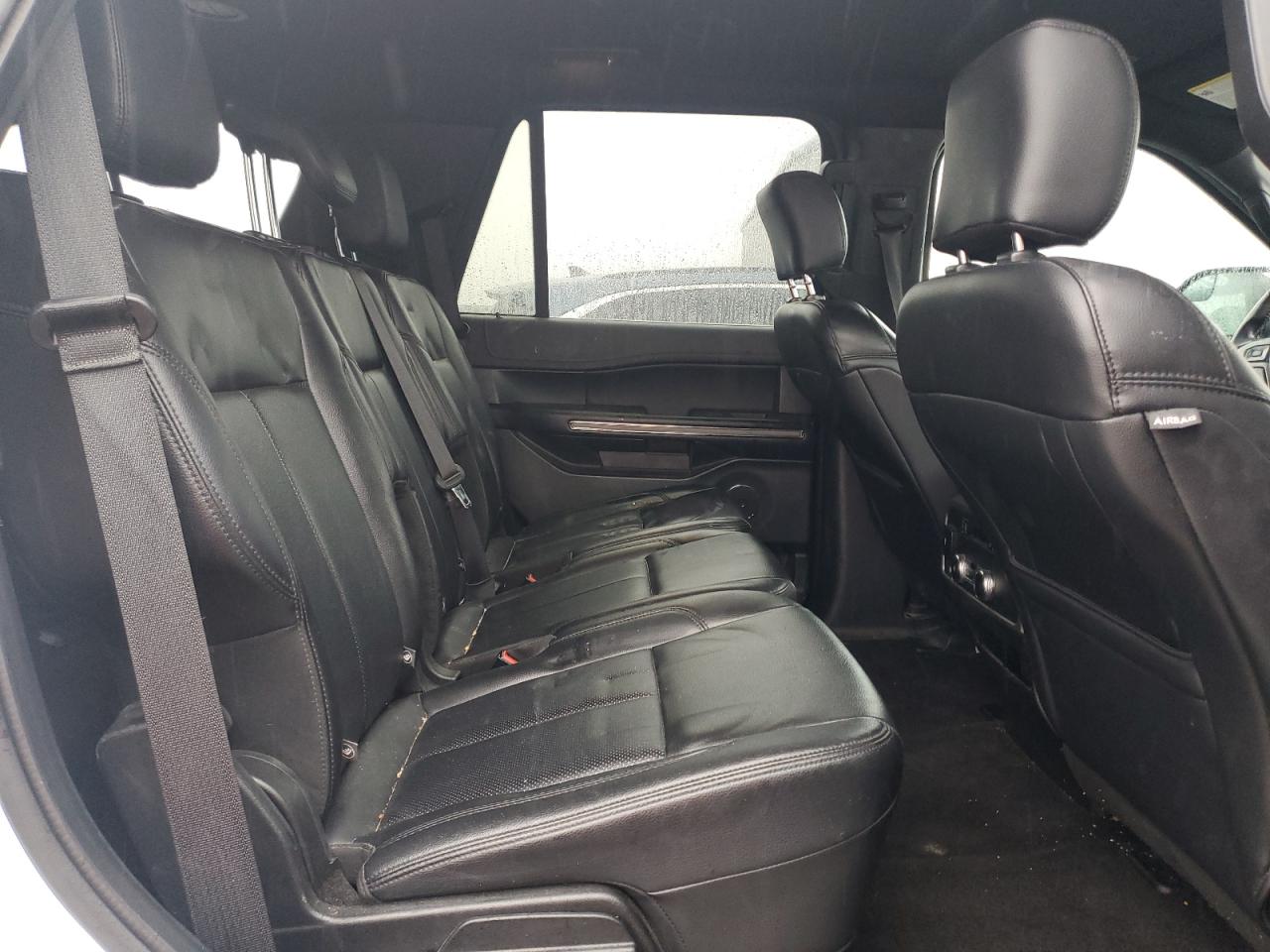 2019 Ford Expedition - Image 11