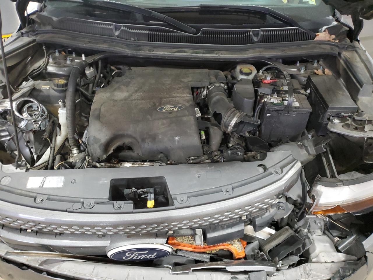 2013 Ford Explorer - Image 13