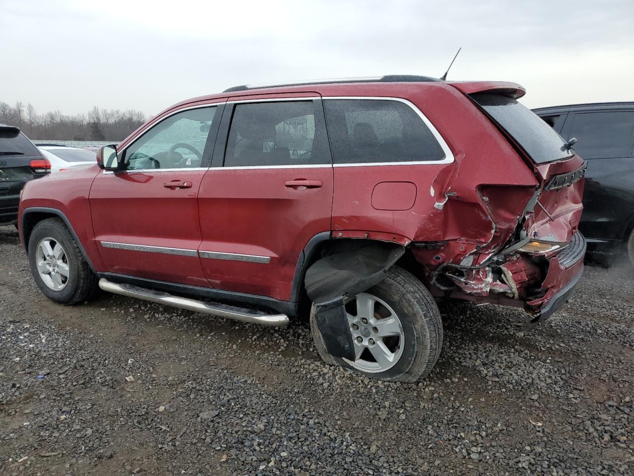 2013 Jeep Grand Cherokee - Image 2