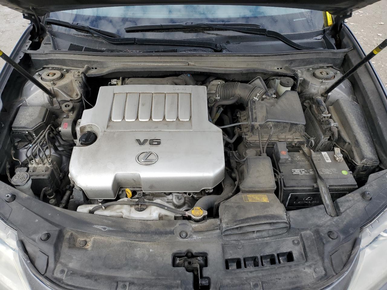 2014 Lexus ES - Image 11