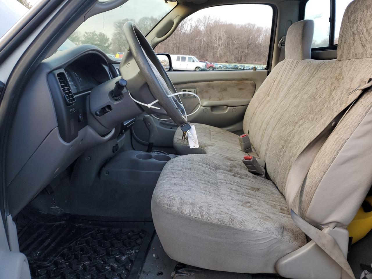 2004 Toyota Tacoma - Image 7