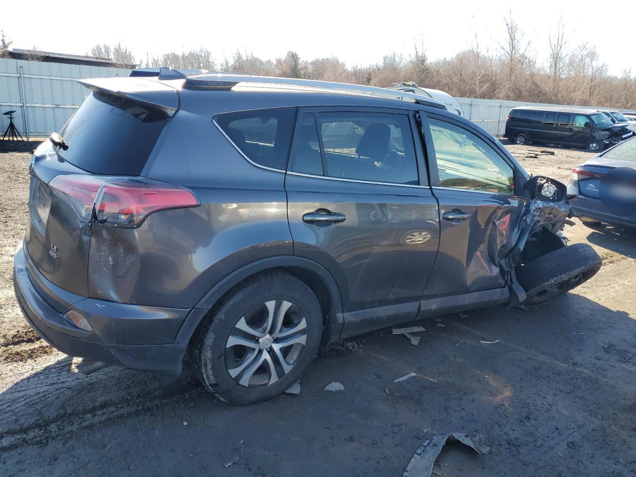 2016 Toyota RAV 4 - Image 3