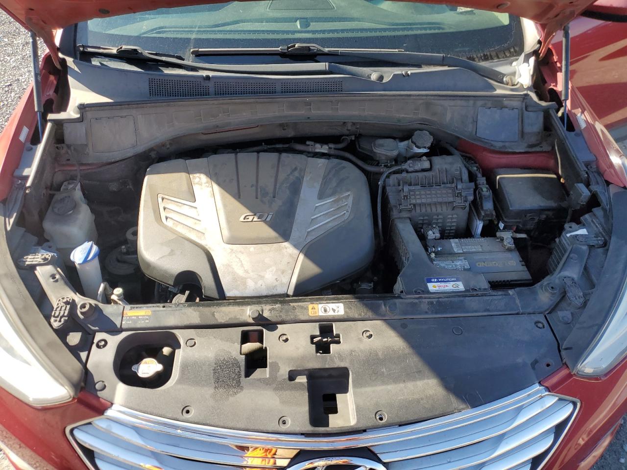 2016 Hyundai Santa Fe - Image 12