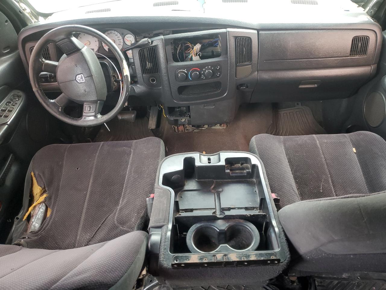 2004 Dodge RAM - Image 8