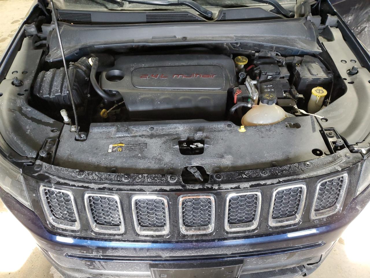 2018 Jeep Compass - Image 13