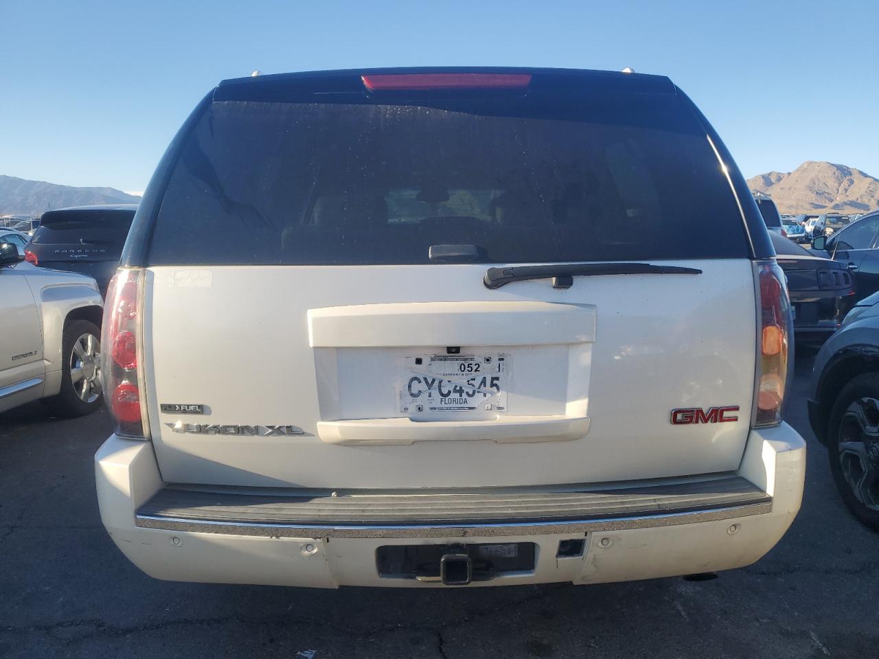 2009 GMC Yukon - Image 6