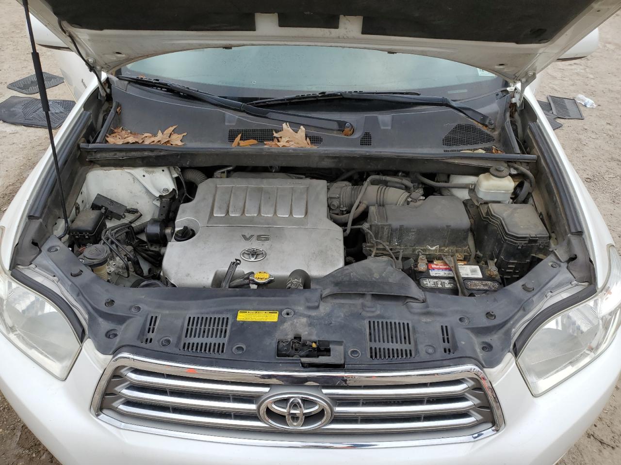 2010 Toyota Highlander - Image 13