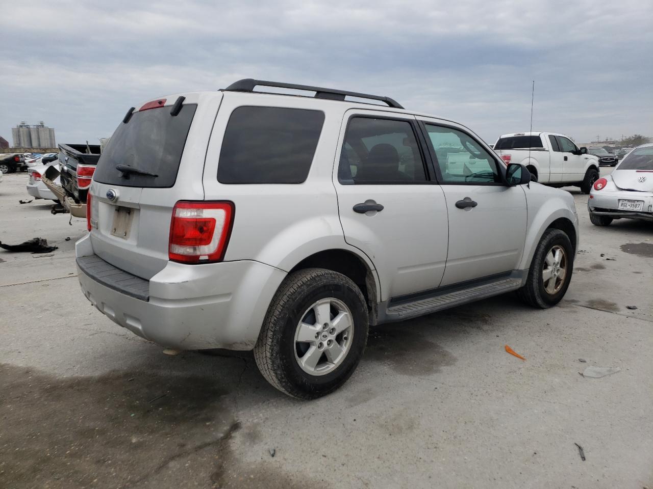 2009 Ford Escape - Image 3