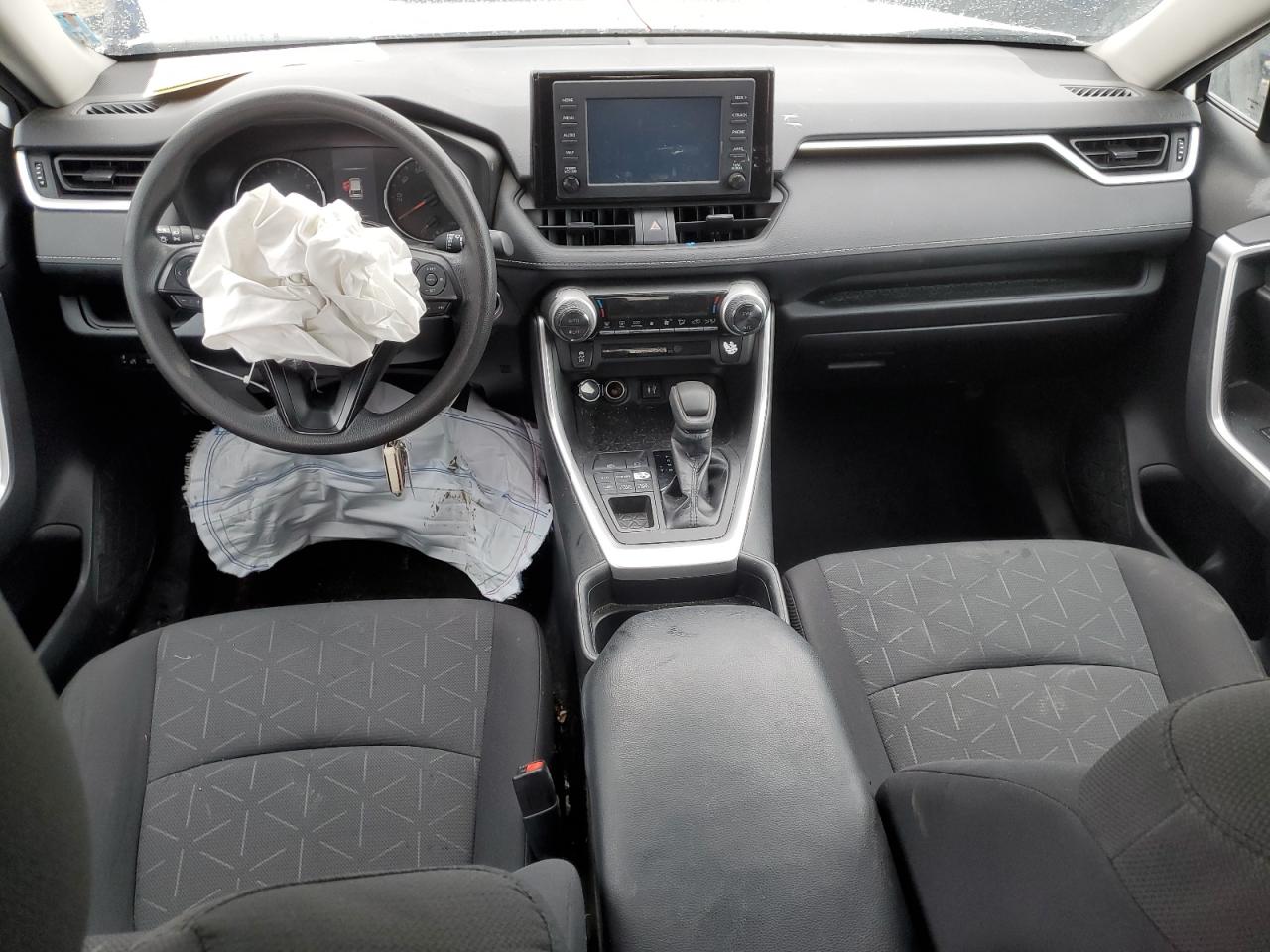 2019 Toyota RAV 4 - Image 8