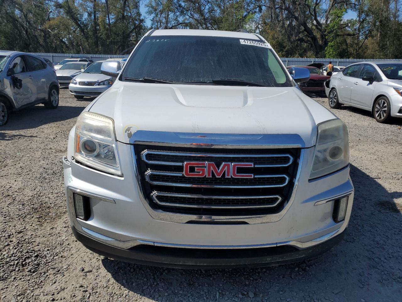 2016 GMC Terrain - Image 5