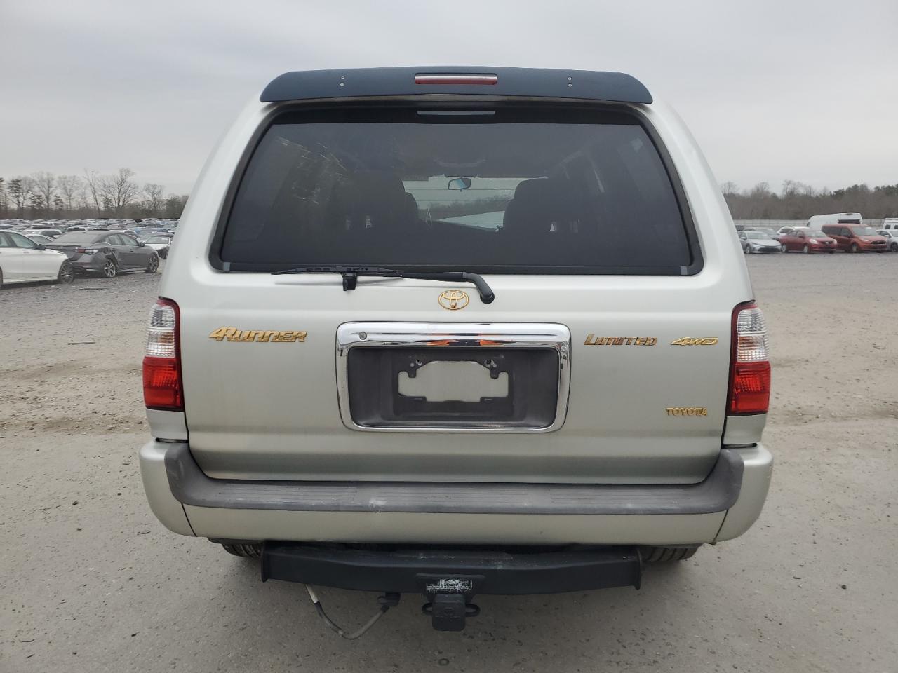 2002 Toyota 4Runner - Image 6