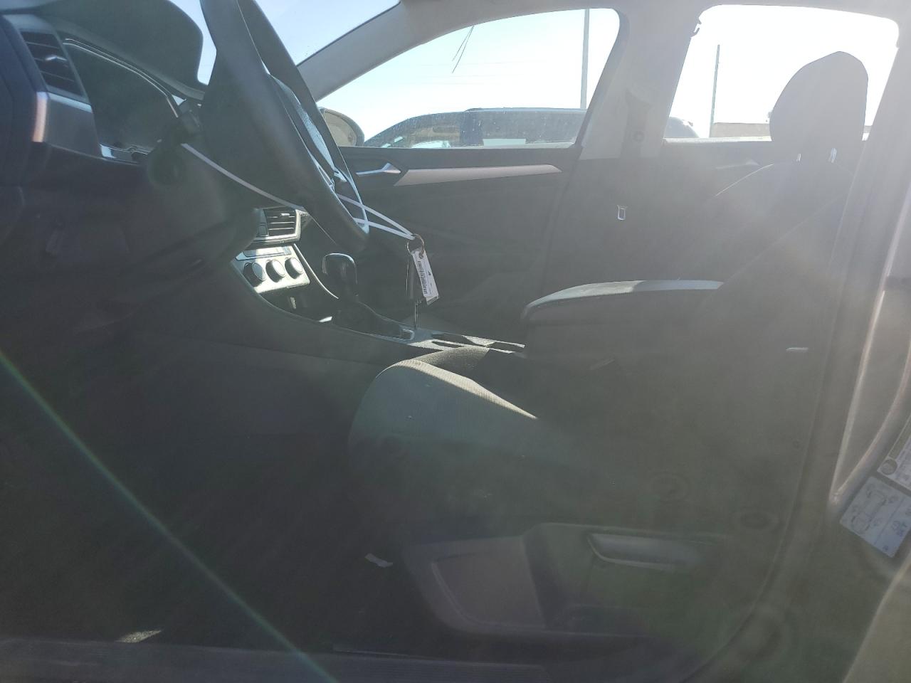 2019 Volkswagen Jetta - Image 7