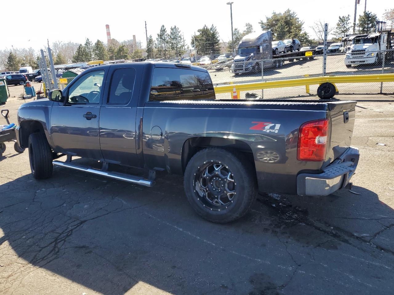 2011 Chevrolet Silverado - Image 2