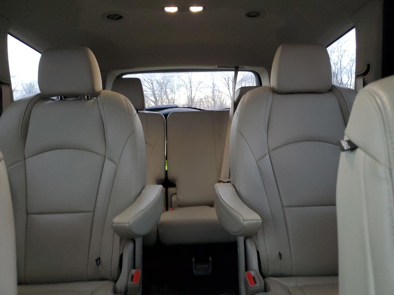 2019 Buick Enclave - Image 10