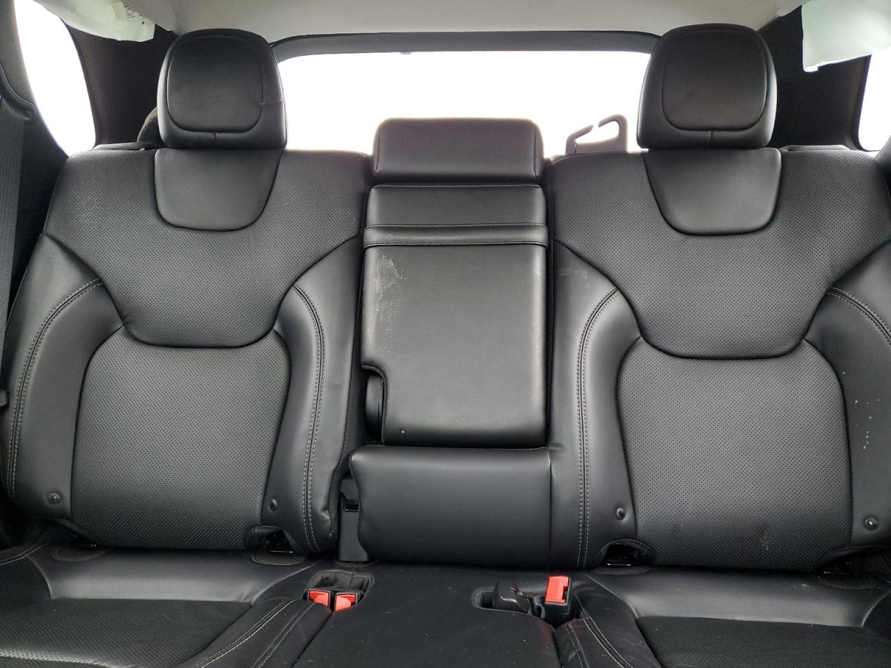 2019 Jeep Grand Cherokee - Image 10