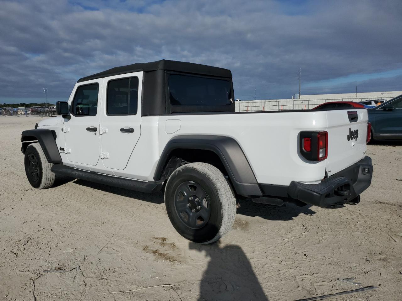 2021 Jeep Gladiator - Image 2