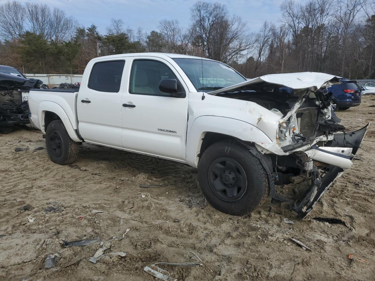 2011 Toyota Tacoma - Image 4