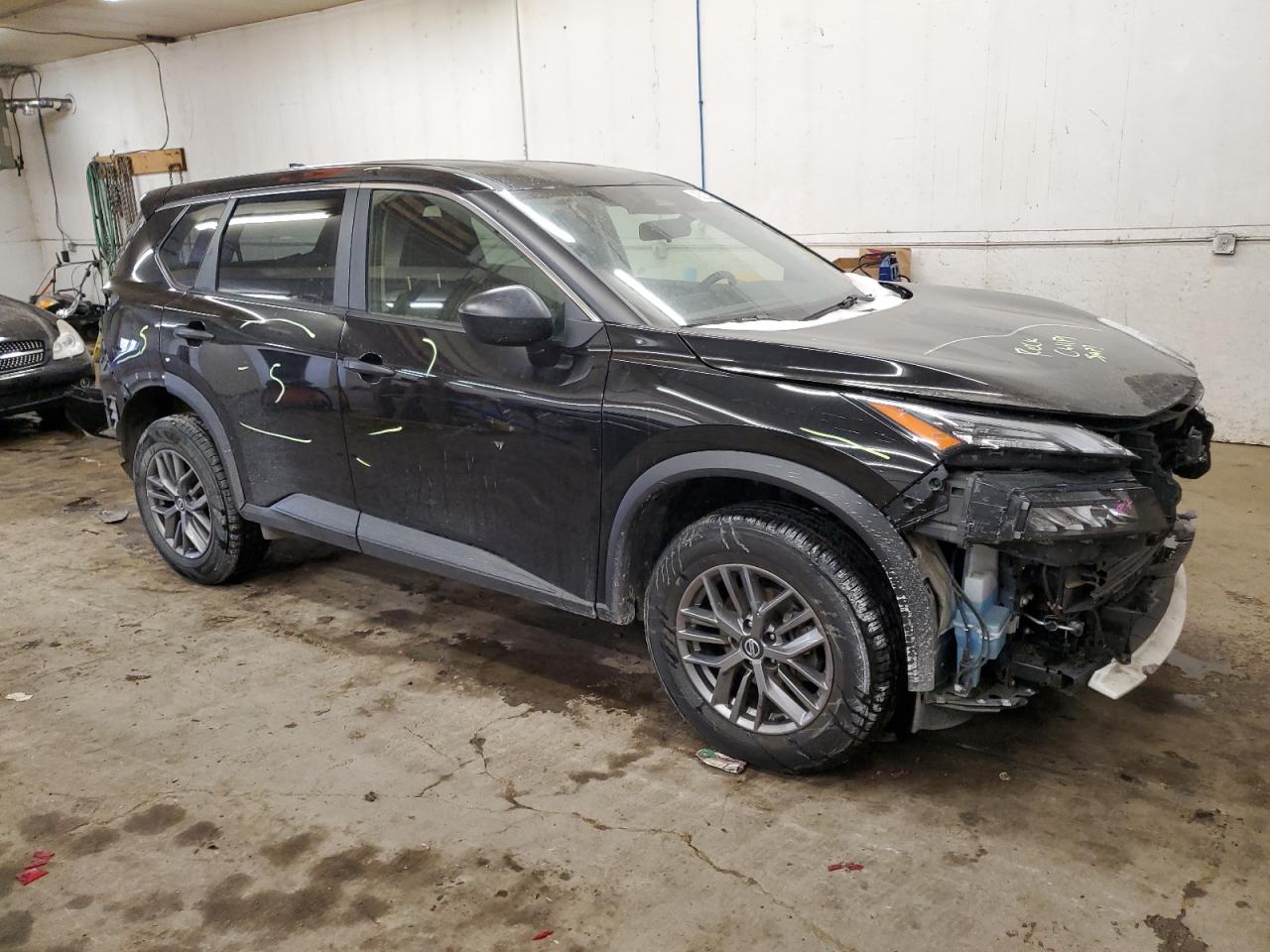 2021 Nissan Rogue - Image 4