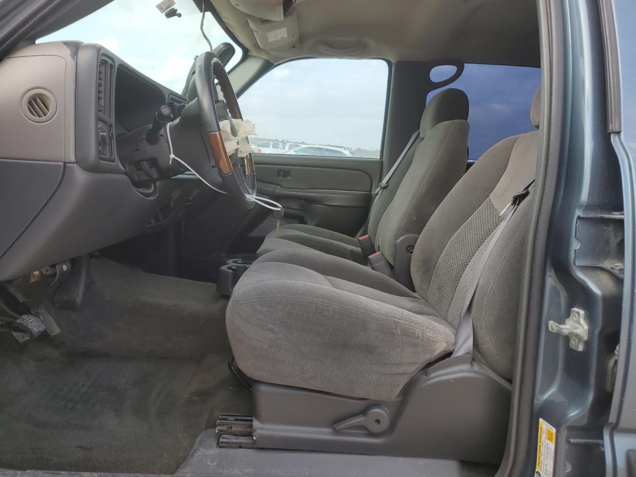 2007 Chevrolet Silverado - Image 7