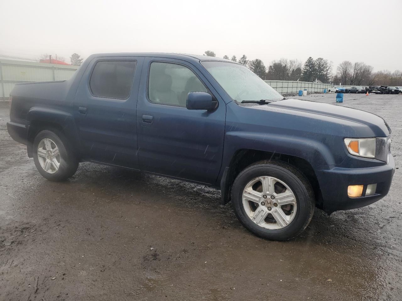 2009 Honda Ridgeline - Image 4