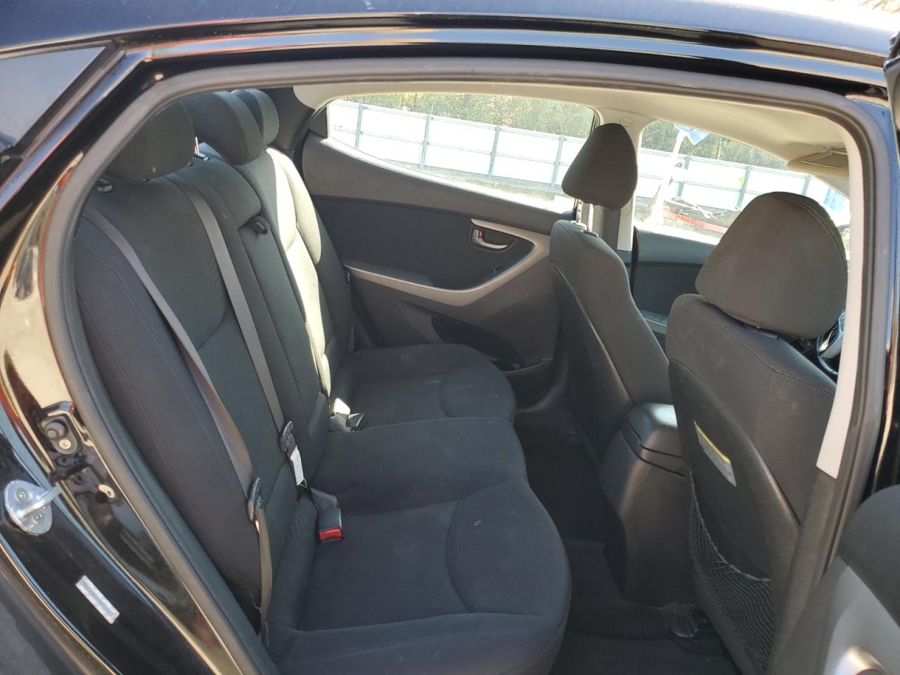 2015 Hyundai Elantra - Image 10