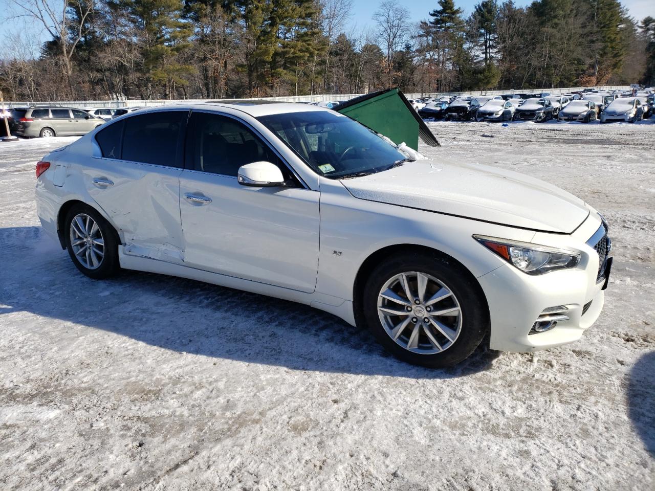 2015 Infiniti Q50 - Image 4