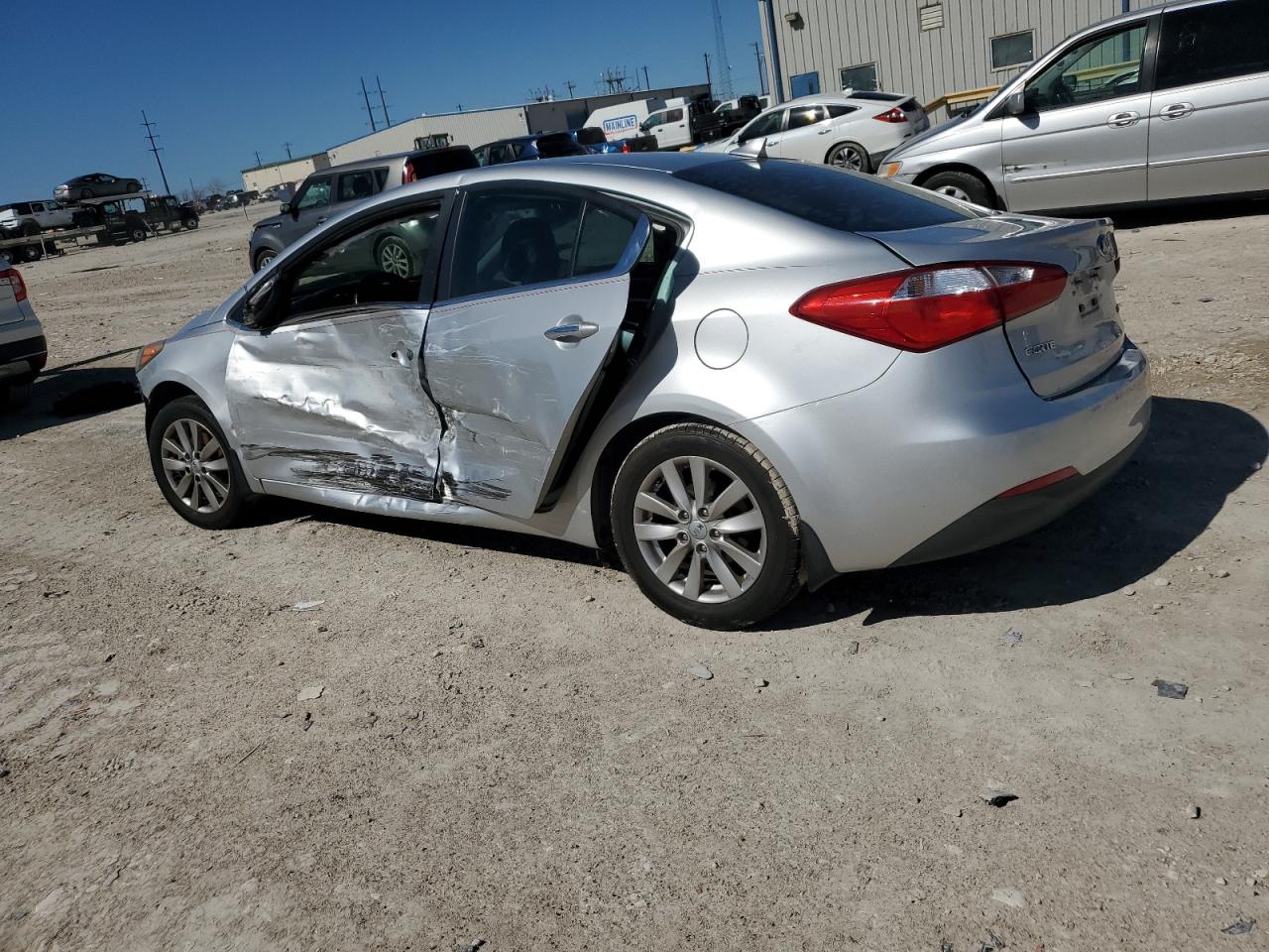 2014 Kia Forte - Image 2