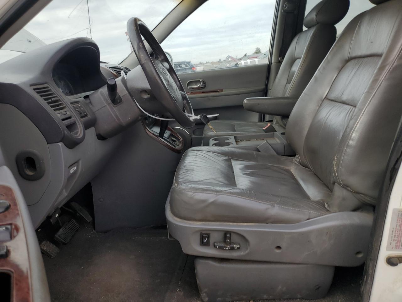 2002 Kia Sedona - Image 7
