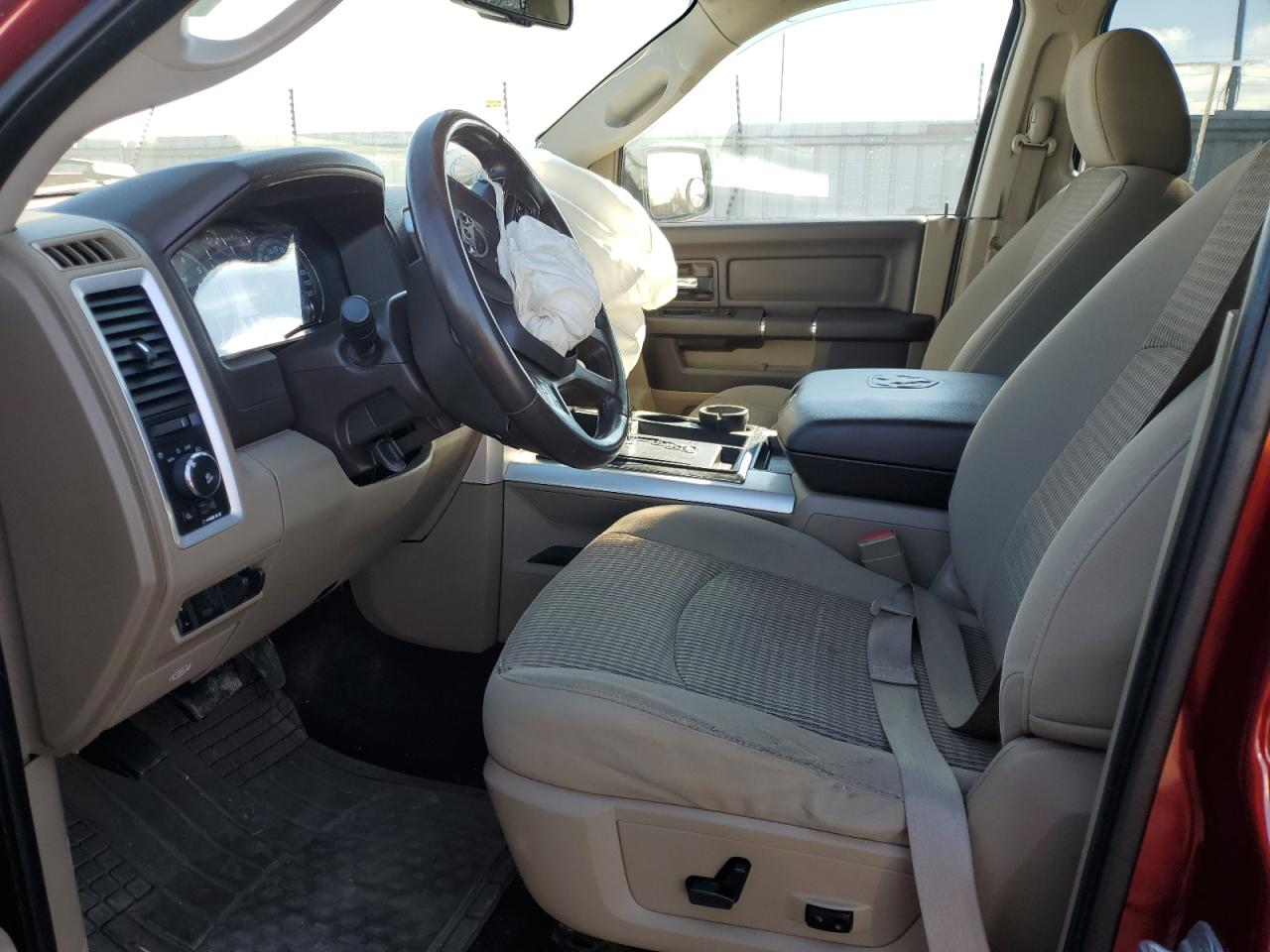 2012 Dodge RAM - Image 7