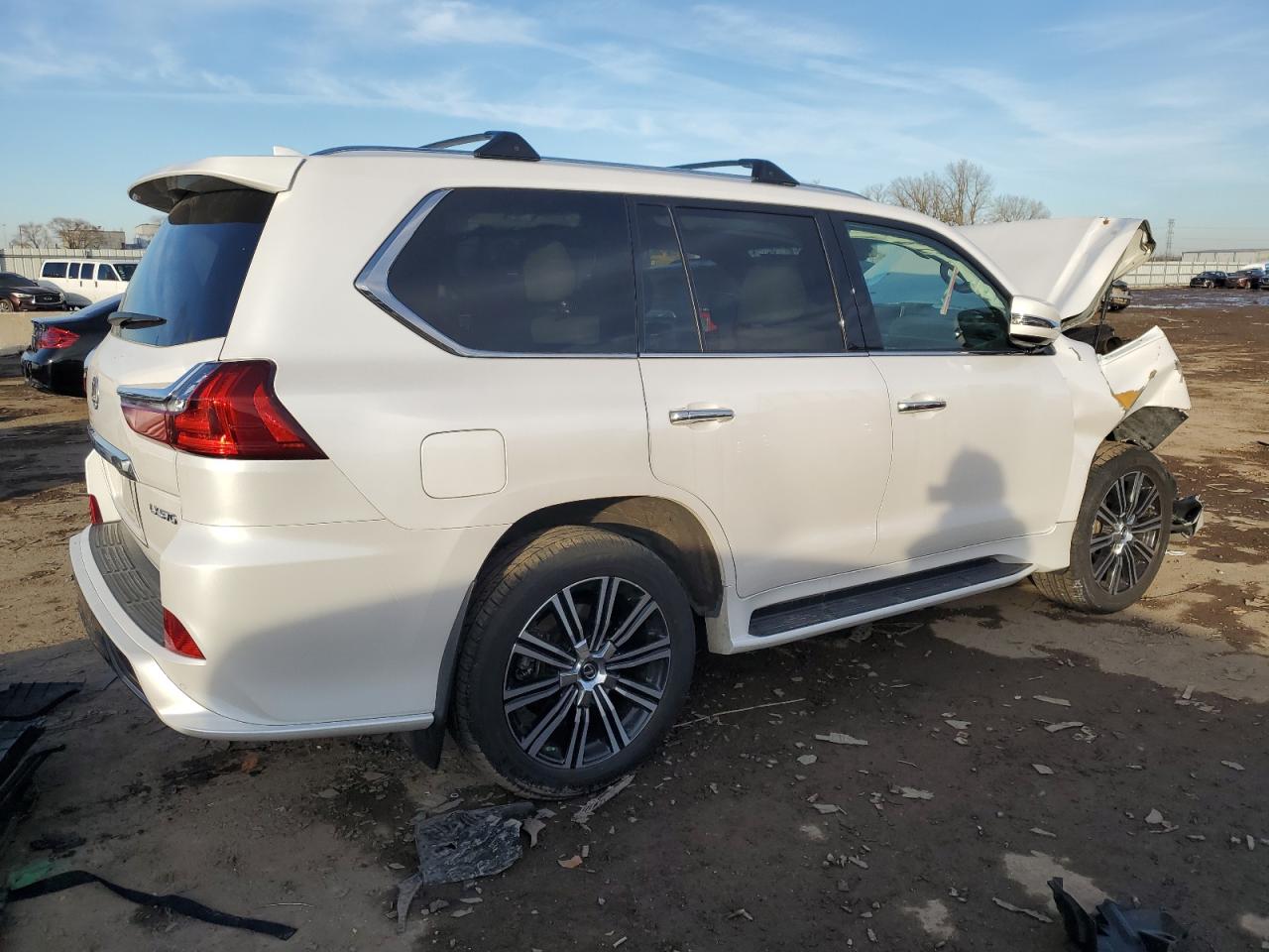 2020 Lexus LX - Image 3