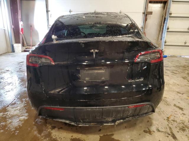  TESLA MODEL Y 2024 Czarny