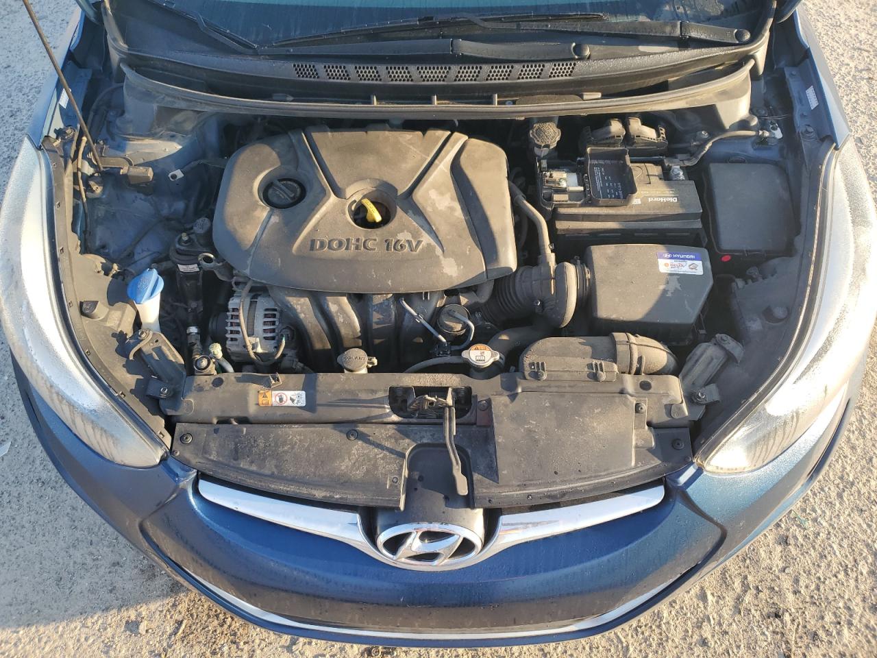 2016 Hyundai Elantra - Image 12